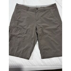 Rei Women's‎ Shorts Size 8 Taupe Color